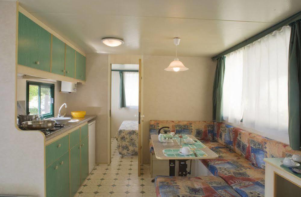 Happy Camp Mobile Homes In Camping Cisano San Vito Bardolino Ngoại thất bức ảnh